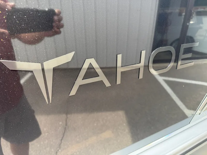 Slide: The Image of Tahoe LTZ 2385 Swingback (VRB) & Honda 4-Stroke EFI 2025 - 39