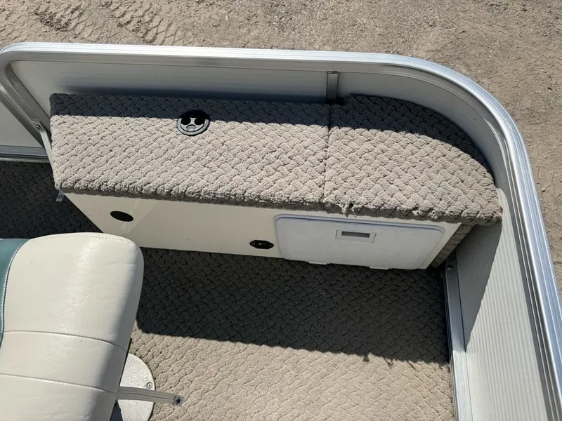 Slide: The Image of Lowe Suncruiser Trinidad 204 2005 - 10