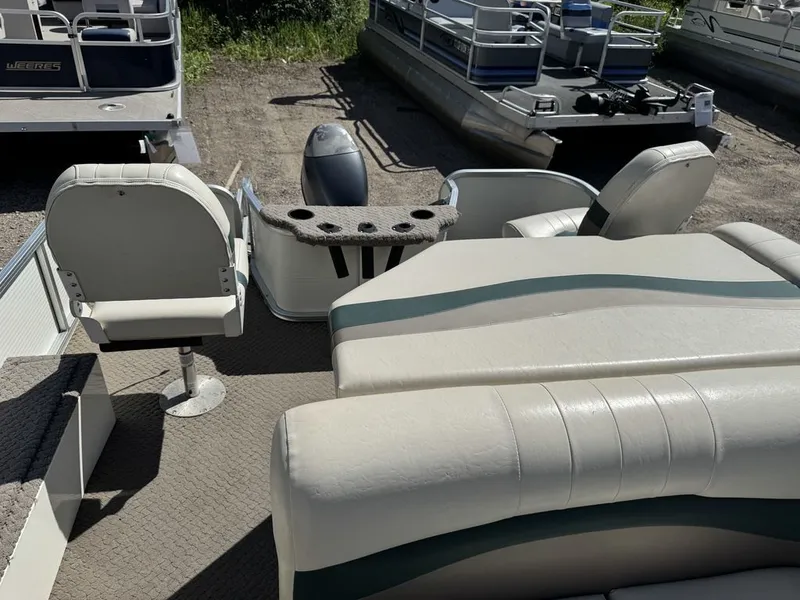 Slide: The Image of Lowe Suncruiser Trinidad 204 2005 - 32