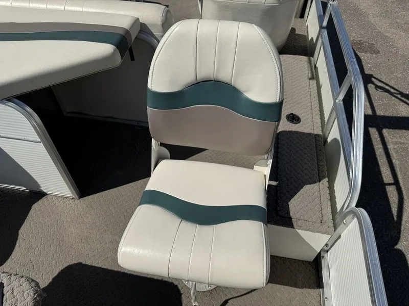 Slide: The Image of Lowe Suncruiser Trinidad 204 2005 - 43