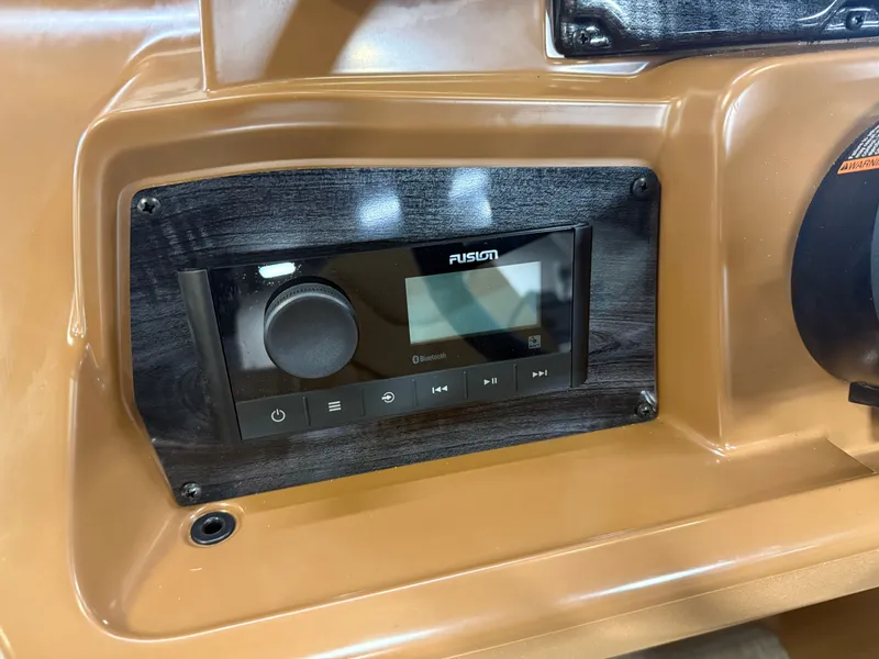 Slide: The Image of Tahoe Sport 2385 Rear Fish & Honda 4-Stroke EFI 2026 - 13