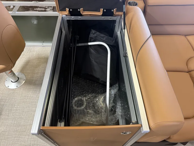 Slide: The Image of Tahoe Sport 2385 Rear Fish & Honda 4-Stroke EFI 2026 - 19