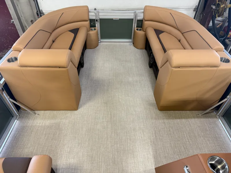 Slide: The Image of Tahoe Sport 2385 Rear Fish & Honda 4-Stroke EFI 2026 - 32