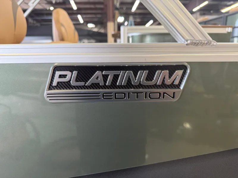 Slide: The Image of Tahoe Sport 2385 Rear Fish & Honda 4-Stroke EFI 2026 - 39