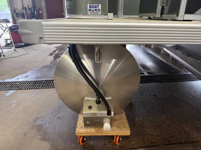 Slide: The Image of Tahoe Sport 2385 Rear Fish & Honda 4-Stroke EFI 2026 - 40