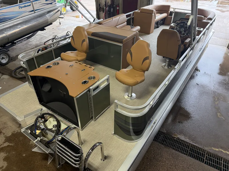 Slide: The Image of Tahoe Sport 2385 Rear Fish & Honda 4-Stroke EFI 2026 - 47