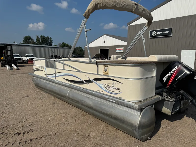 Slide: The Image of Misty Harbor 2285 GM Pontoon $12,995 2005 - 35