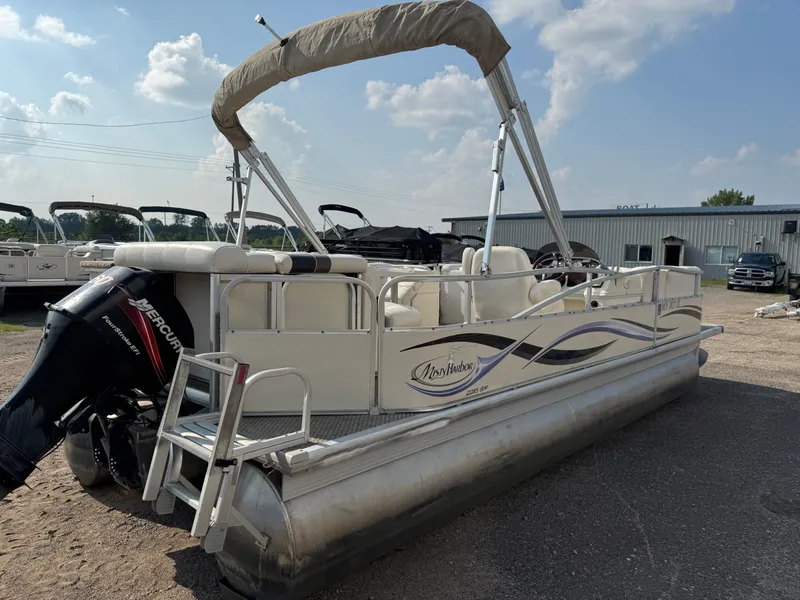 Slide: The Image of Misty Harbor 2285 GM Pontoon $12,995 2005 - 37
