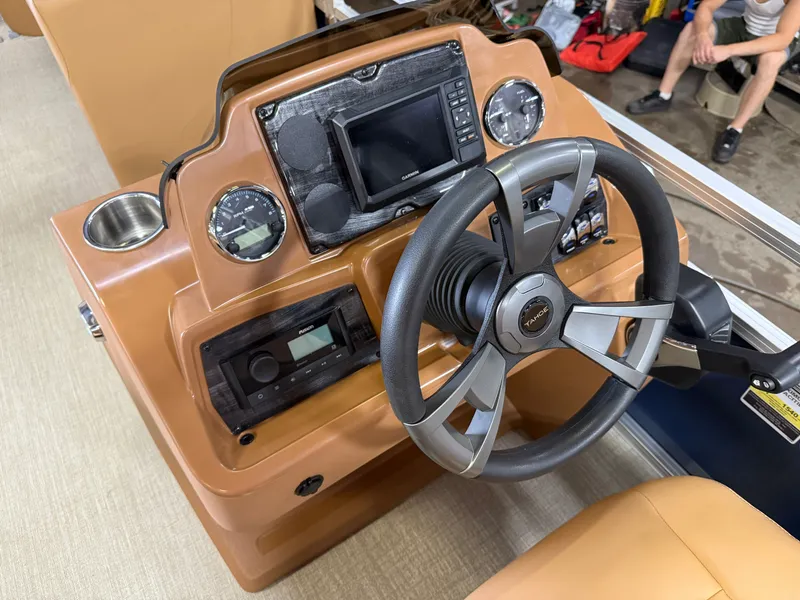 Slide: The Image of Tahoe Sport 2385 Rear Fish & Honda 4-Stroke EFI 2026 - 12