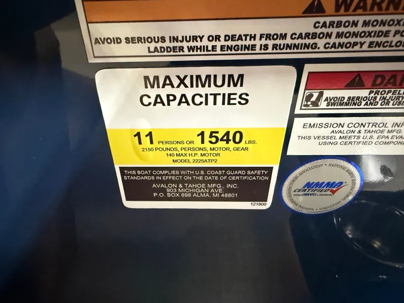 Slide: The Image of Tahoe Sport 2385 Rear Fish & Honda 4-Stroke EFI 2026 - 16