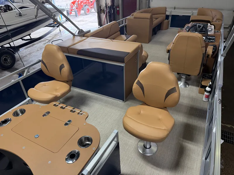 Slide: The Image of Tahoe Sport 2385 Rear Fish & Honda 4-Stroke EFI 2026 - 24