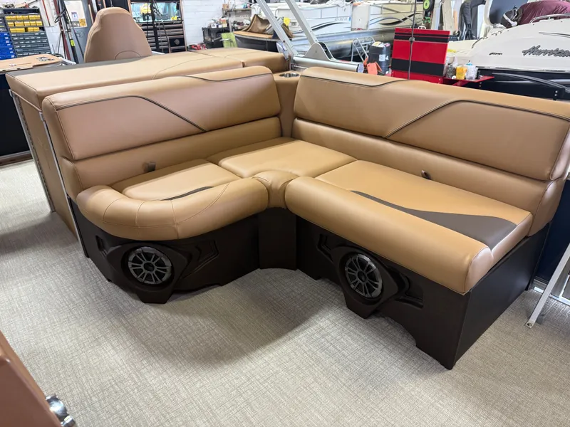 Slide: The Image of Tahoe Sport 2385 Rear Fish & Honda 4-Stroke EFI 2026 - 26