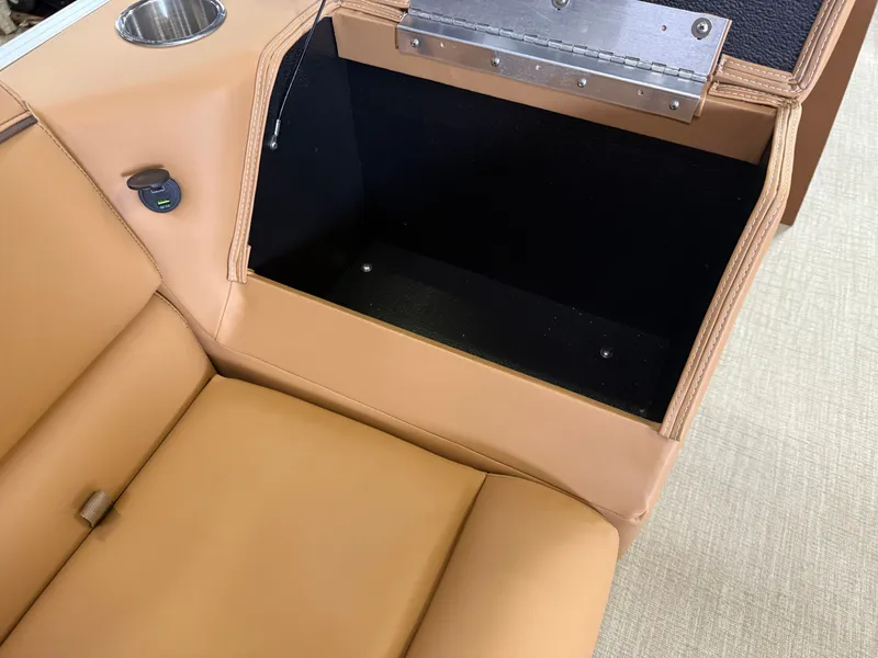 Slide: The Image of Tahoe Sport 2385 Rear Fish & Honda 4-Stroke EFI 2026 - 29