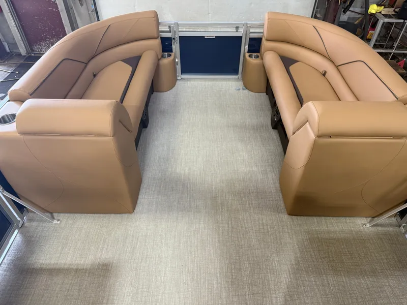 Slide: The Image of Tahoe Sport 2385 Rear Fish & Honda 4-Stroke EFI 2026 - 31