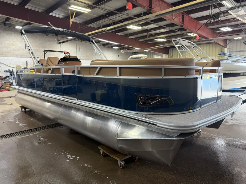 Slide: The Image of Tahoe Sport 2385 Rear Fish & Honda 4-Stroke EFI 2026 - 44