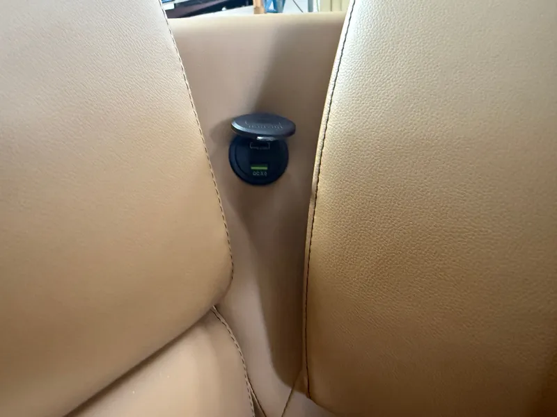 Slide: The Image of Tahoe Sport 2385 Rear Fish & Honda 4-Stroke EFI 2026 - 26