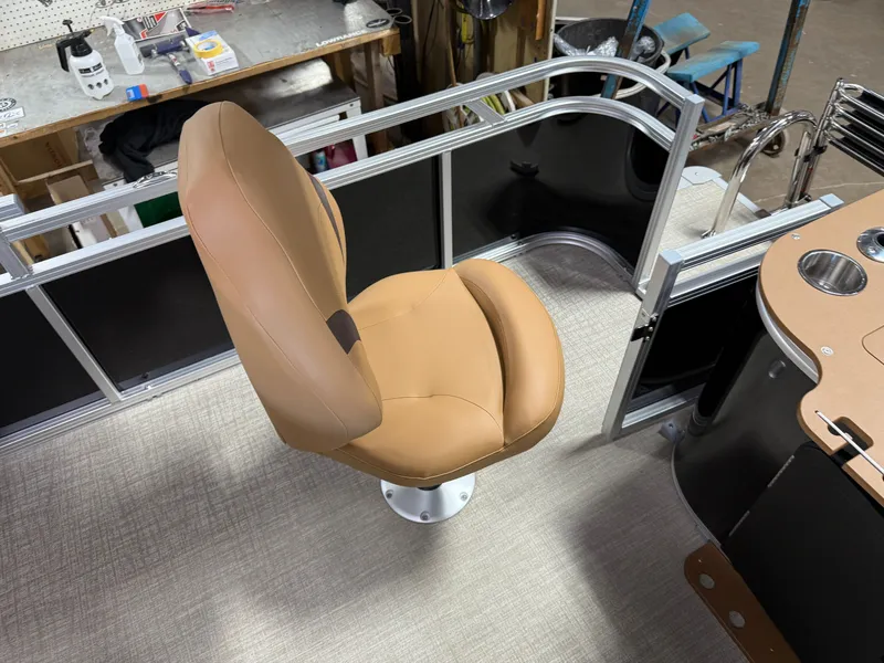 Slide: The Image of Tahoe Sport Rear Fish 2385 & 4-Stroke $33995 2026 - 20