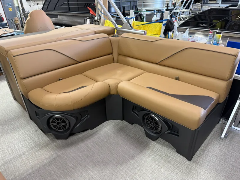 Slide: The Image of Tahoe Sport Rear Fish 2385 & 4-Stroke $33995 2026 - 24