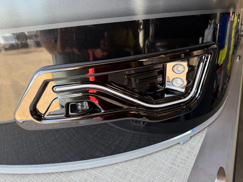 Slide: The Image of Tahoe Sport Rear Fish 2385 & 4-Stroke $33995 2026 - 30