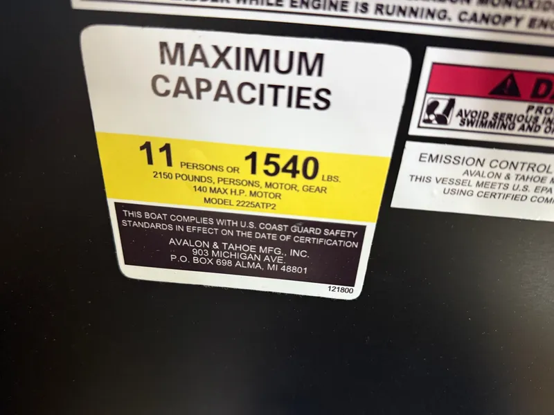 Slide: The Image of Tahoe Sport 2385 Rear Fish & Honda 4-Stroke EFI 2026 - 15