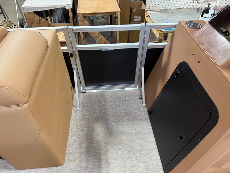 Slide: The Image of Tahoe Sport 2385 Rear Fish & Honda 4-Stroke EFI 2026 - 27