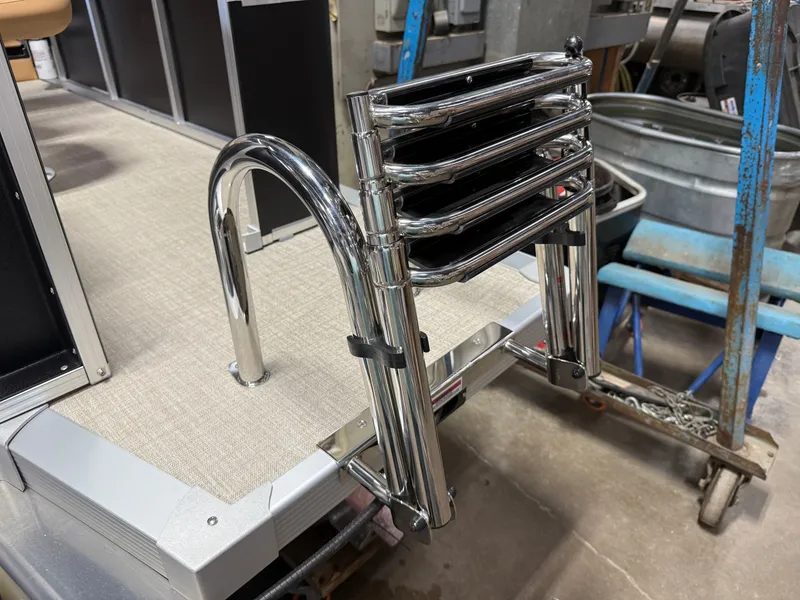 Slide: The Image of Tahoe Sport 2385 Rear Fish & Honda 4-Stroke EFI 2026 - 38