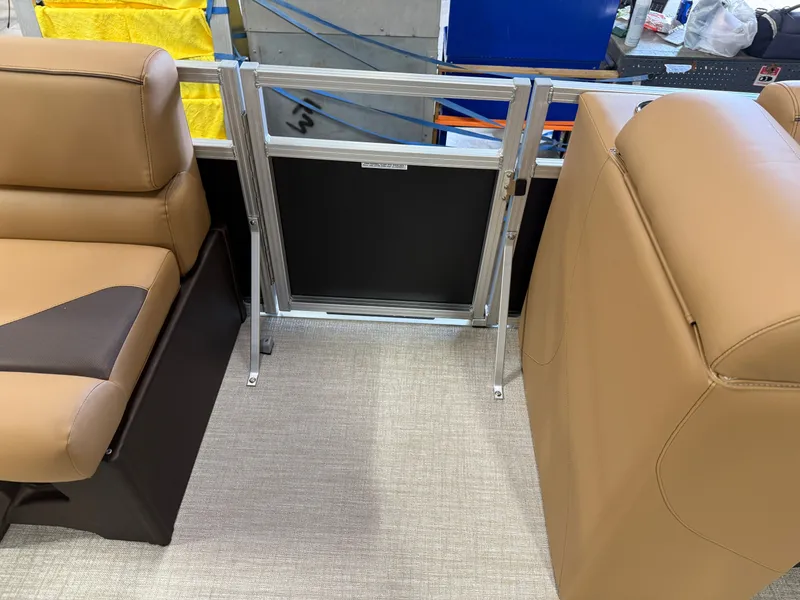 Slide: The Image of Tahoe Sport Rear Fish 2385 & 4-Stroke $33995 2026 - 26