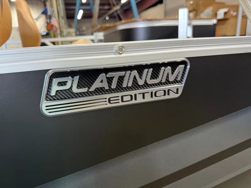 Slide: The Image of Tahoe Sport Rear Fish 2385 & 4-Stroke $33995 2026 - 35