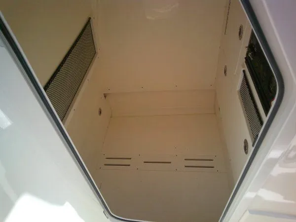 Slide: The Image of Scout 240XSF 2026 - 9