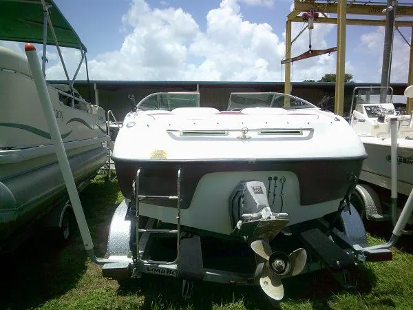 Slide: The Image of Crownline Boats 198 BR 2004 - 5
