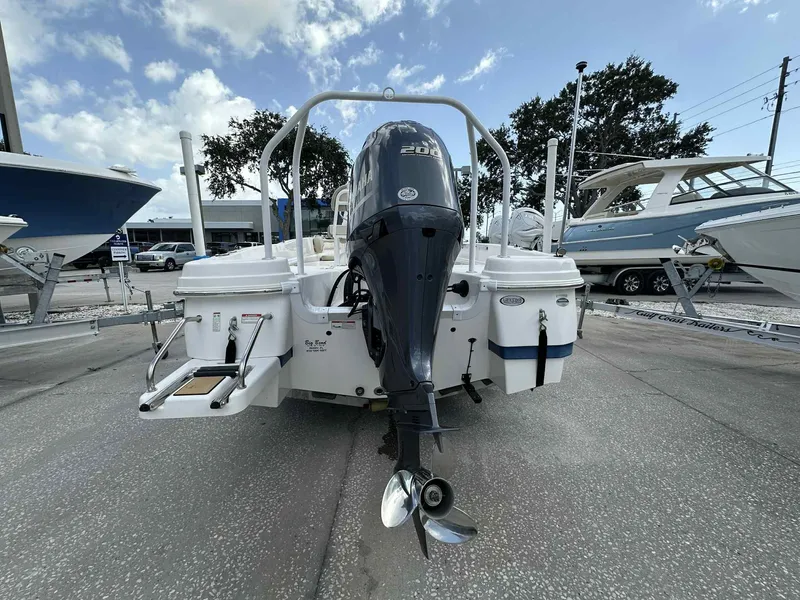 Slide: The Image of 2022 NAUTICSTAR 231 HYBRID - Image 3 - 3