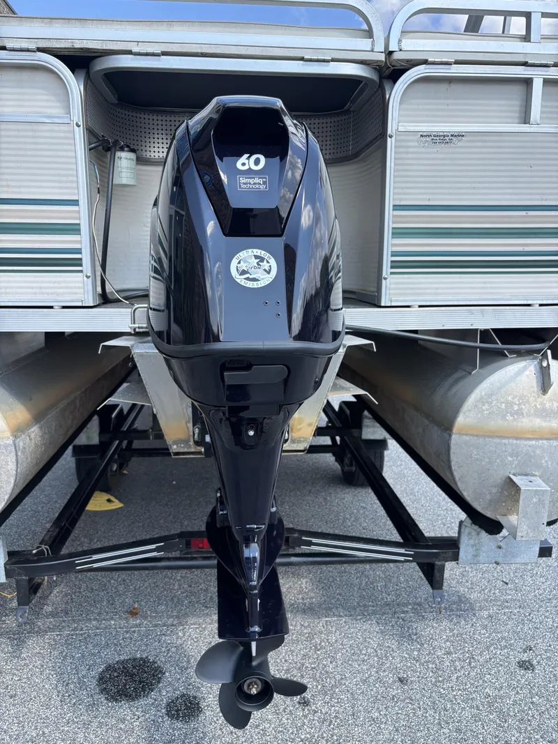 Slide: The Image of Sylvan Elite 820 w/New Tohatsu Engine and Single Axle Trailer Included 1999 - 27