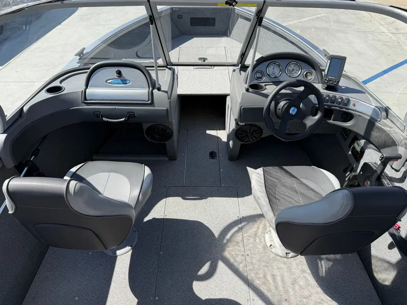 Slide: The Image of Crestliner 1650 Superhawk w/ 90HP Mercury! 2015 - 6