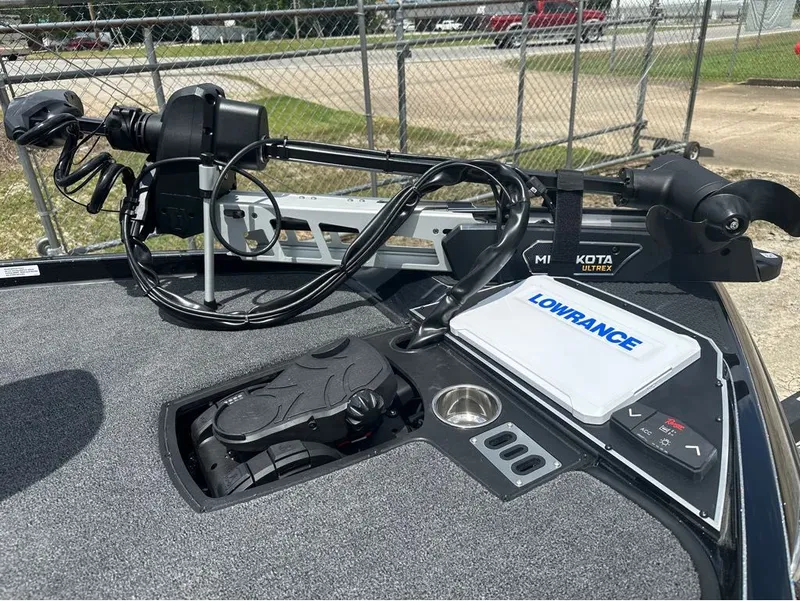 Slide: The Image of Ranger Z521R 2026 - 10