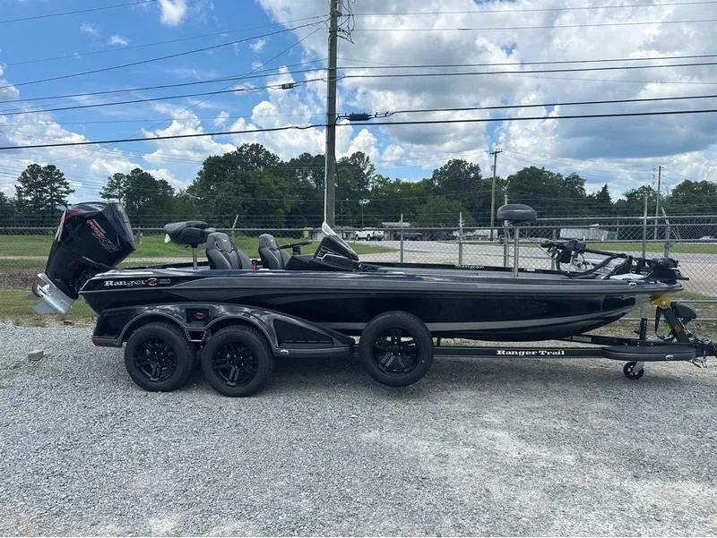 Slide: The Image of Ranger Z521R 2026 - 11