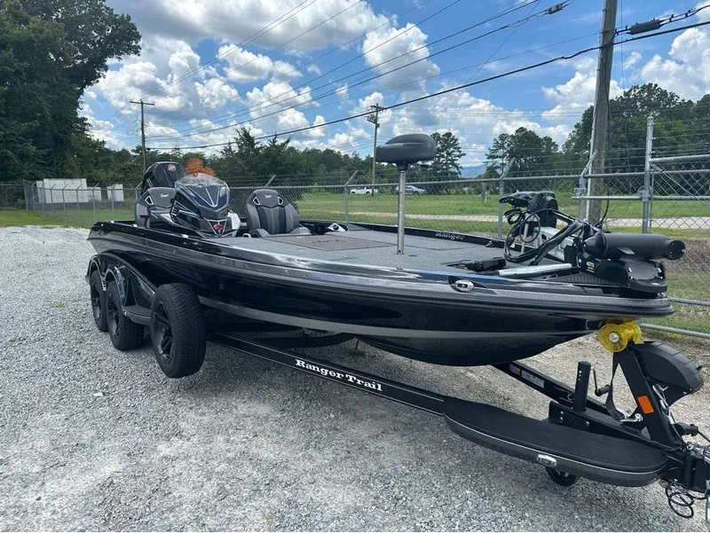 Slide: The Image of Ranger Z521R 2026 - 14