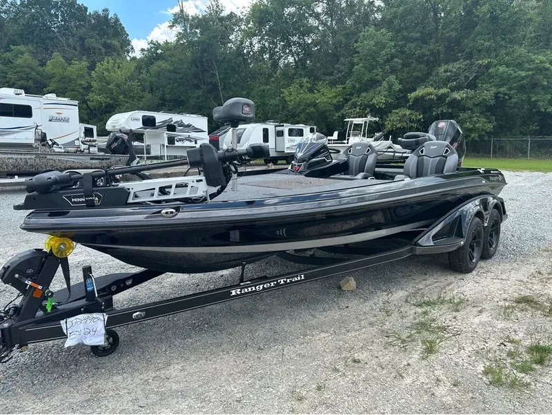 Slide: The Image of Ranger Z521R 2026 - 16