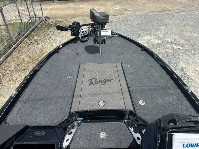 Slide: The Image of Ranger Z521R 2026 - 7