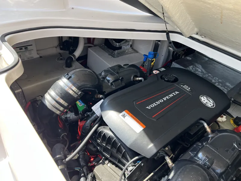 Slide: The Image of Regal 28 Express 2017 - 12