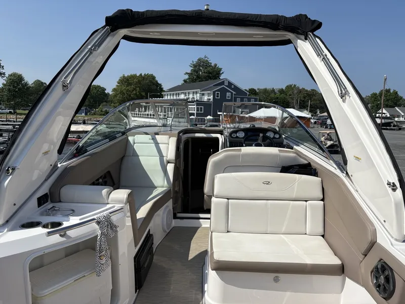 Slide: The Image of Regal 28 Express 2017 - 22