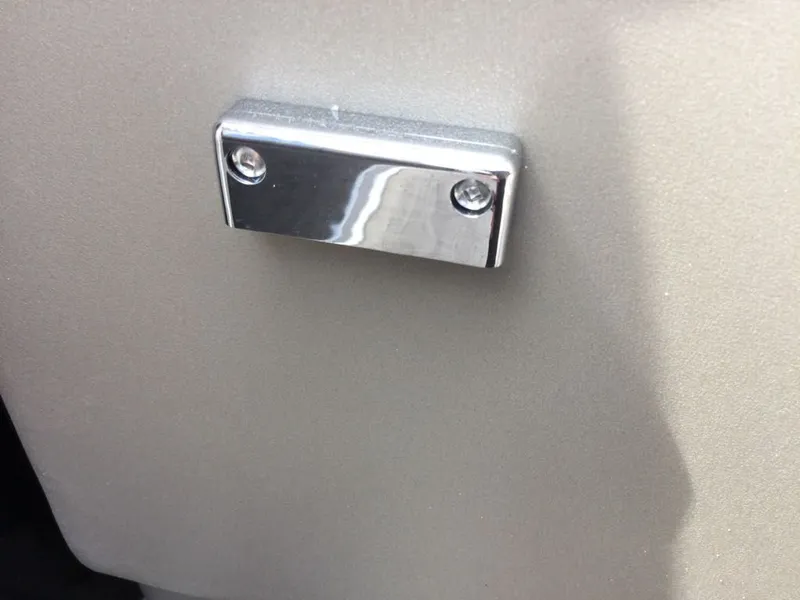 Slide: The Image of Sun Tracker Party Barge 16 DLX 2025 - 3