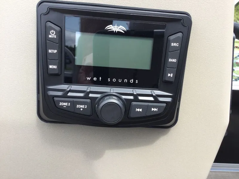 Slide: The Image of Sun Tracker Party Barge 16 DLX 2025 - 9