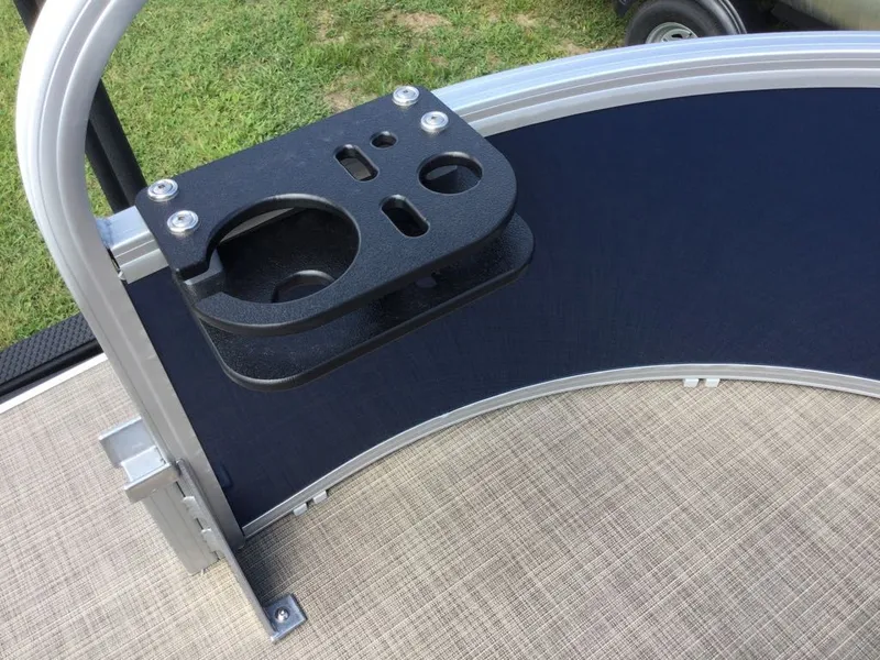 Slide: The Image of Sun Tracker BB16XLS BLU VNL 50 2025 - 6