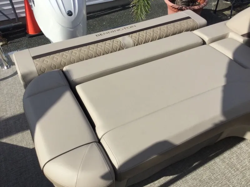 Slide: The Image of Bennington 22MLSE SPS TRI-LOG 2026 - 5