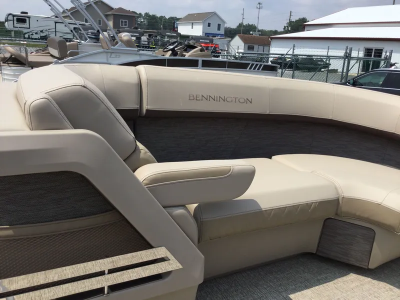 Slide: The Image of Bennington 22MLSE SPS TRI-LOG 2026 - 7