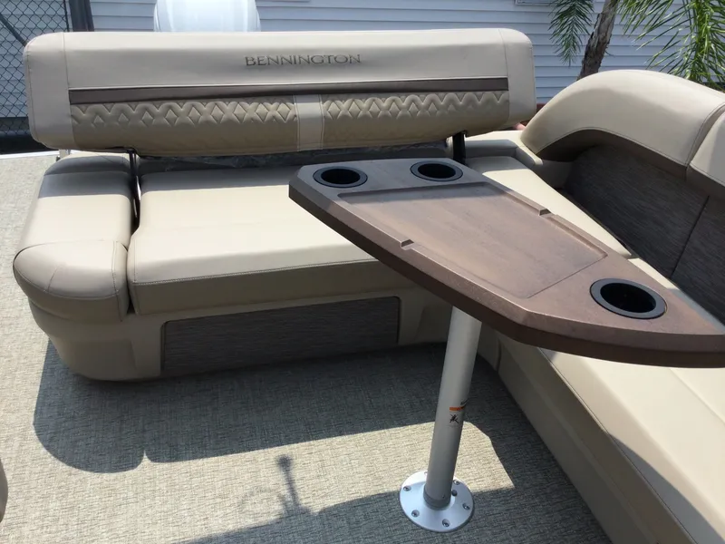 Slide: The Image of Bennington 22MLSE SPS TRI-LOG 2026 - 8