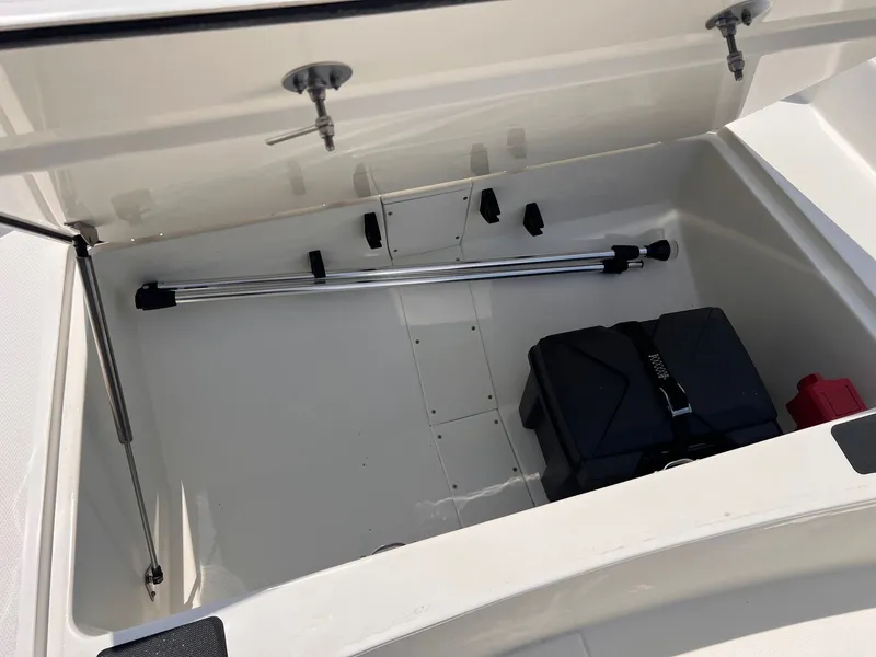 Slide: The Image of Mako Pro Skiff 15 CC 2025 - 13