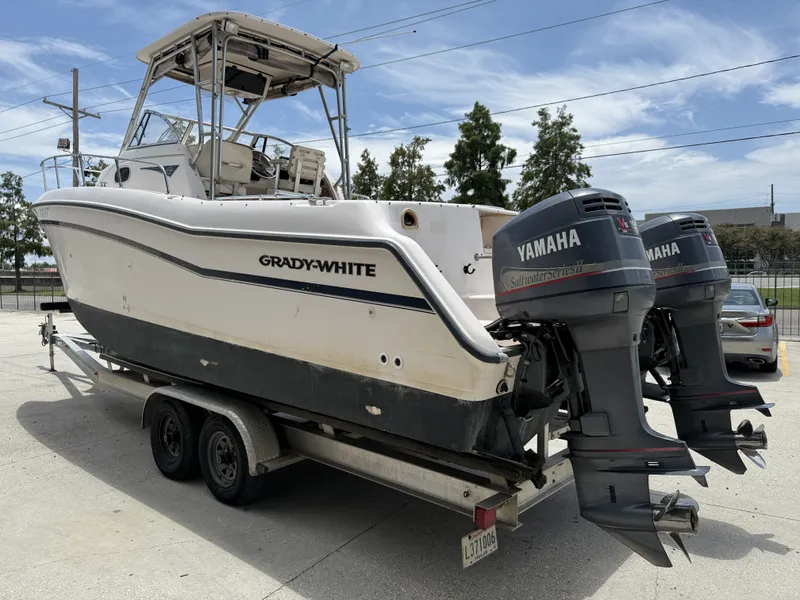 Slide: The Image of Grady-White F-26 Tigercat 1997 - 3