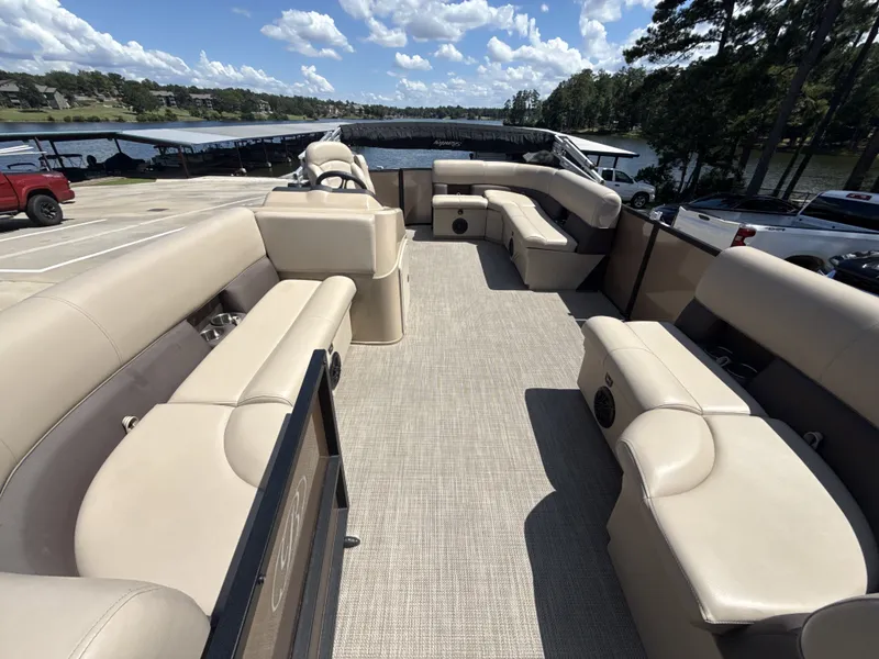 Slide: The Image of Bentley Pontoons LE 180 3 POINT 2023 - 4