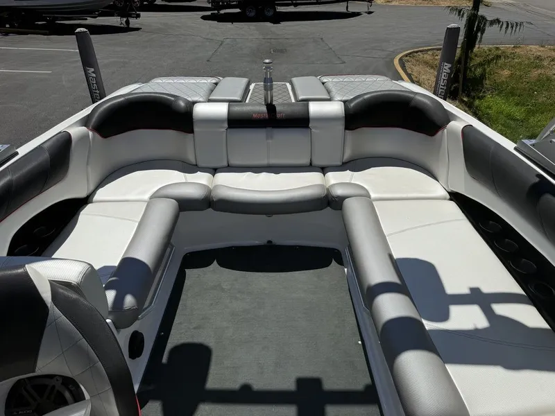 Slide: The Image of MasterCraft X25 2013 - 9